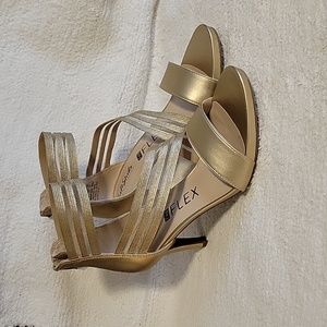 LifeStride Gold Opentoe Heels